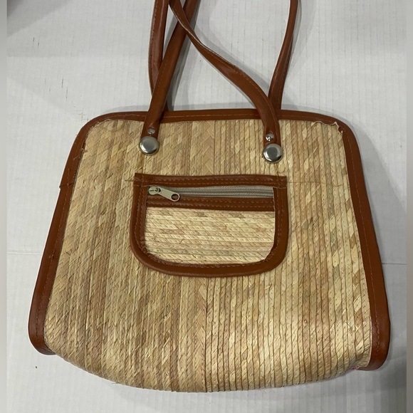 Frida Kahlo handwoven (cartoon) Palm Leaf Tote Bag made in Mexico - Picture 2 of 5